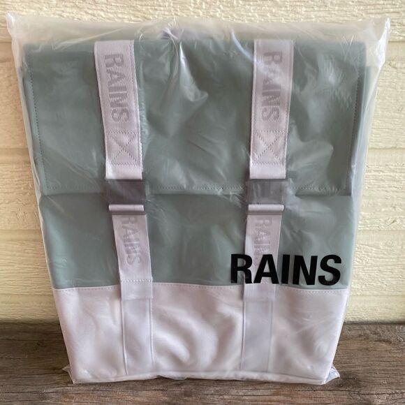 Unisex Rains Haze (Sage)Trail MSN Bag/Backpack. New! (NWT). Retail $140